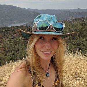 Meet your Posher, Katherine